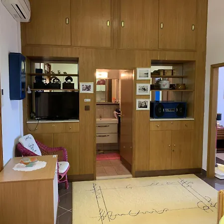 Rozita Seaside Relax Apartment Podgora