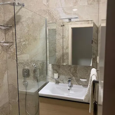 Apartment Rozita Seaside Relax Podgora