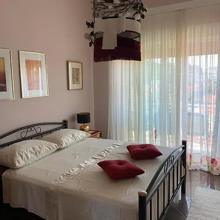 Rozita Seaside Relax Apartment *